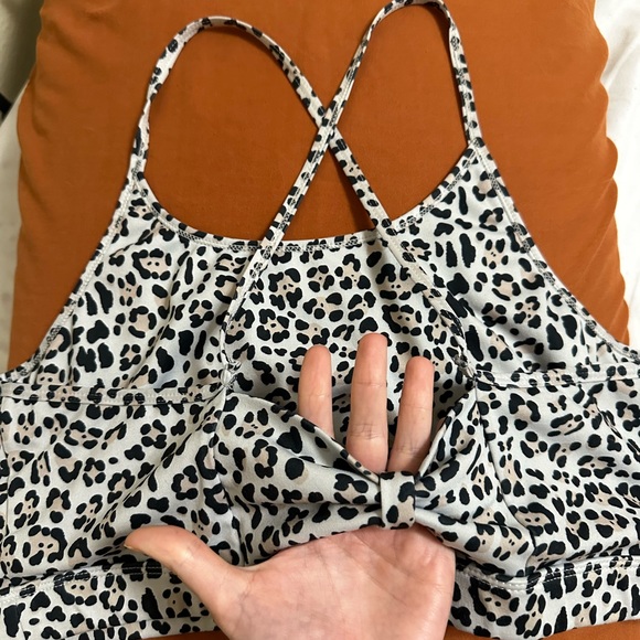 SHEIN XL Sports Bra Light/No Support - Picture 2 of 3